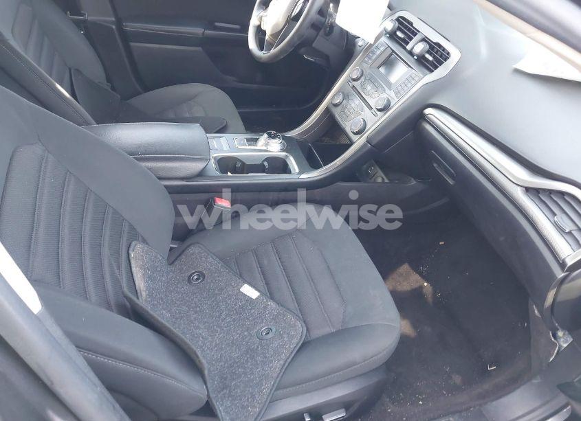 Photo 5 of 2017 Ford Fusion SE (VIN 3FA6P0H74HR248387)