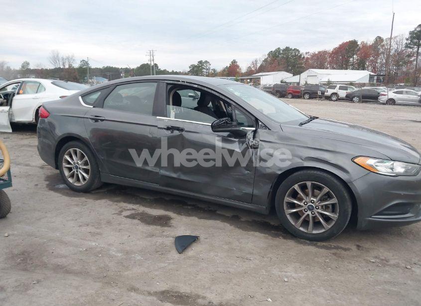 Photo 6 of 2017 Ford Fusion SE (VIN 3FA6P0H74HR260488)