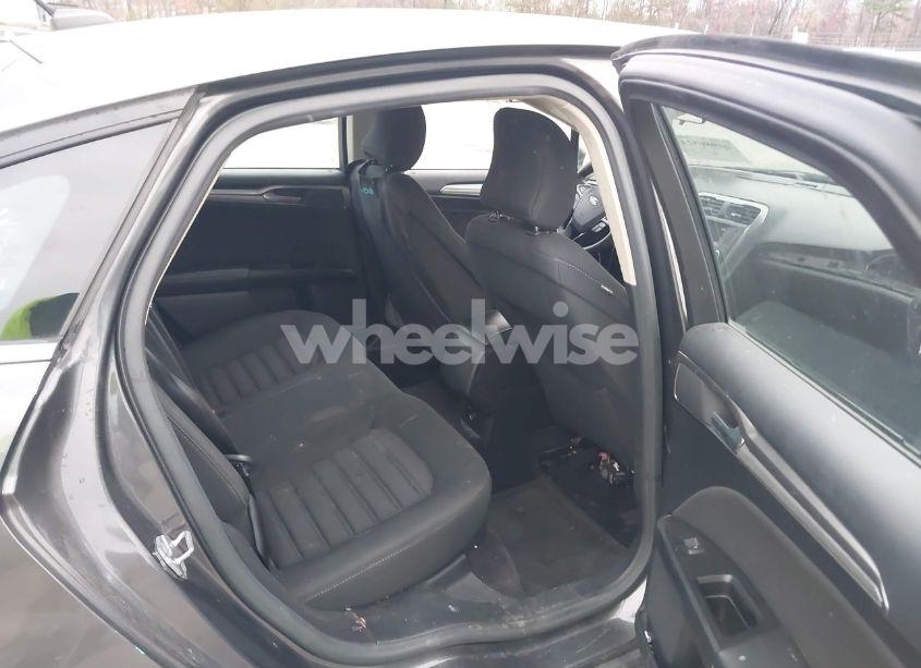 Photo 8 of 2017 Ford Fusion SE (VIN 3FA6P0H74HR260488)