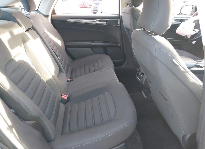 Photo 8 of 2017 Ford Fusion SE (VIN 3FA6P0H74HR276965)