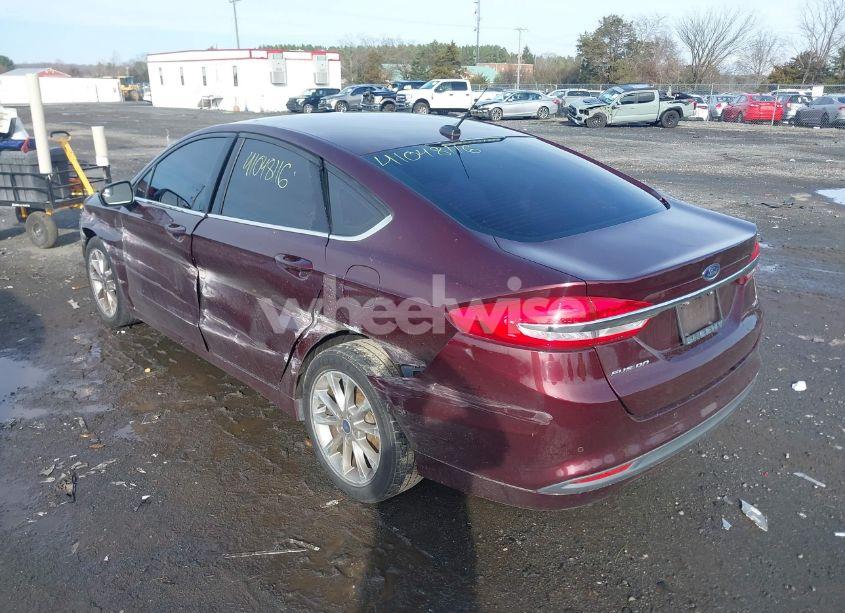 Photo 3 of 2017 Ford Fusion SE (VIN 3FA6P0H74HR393333)