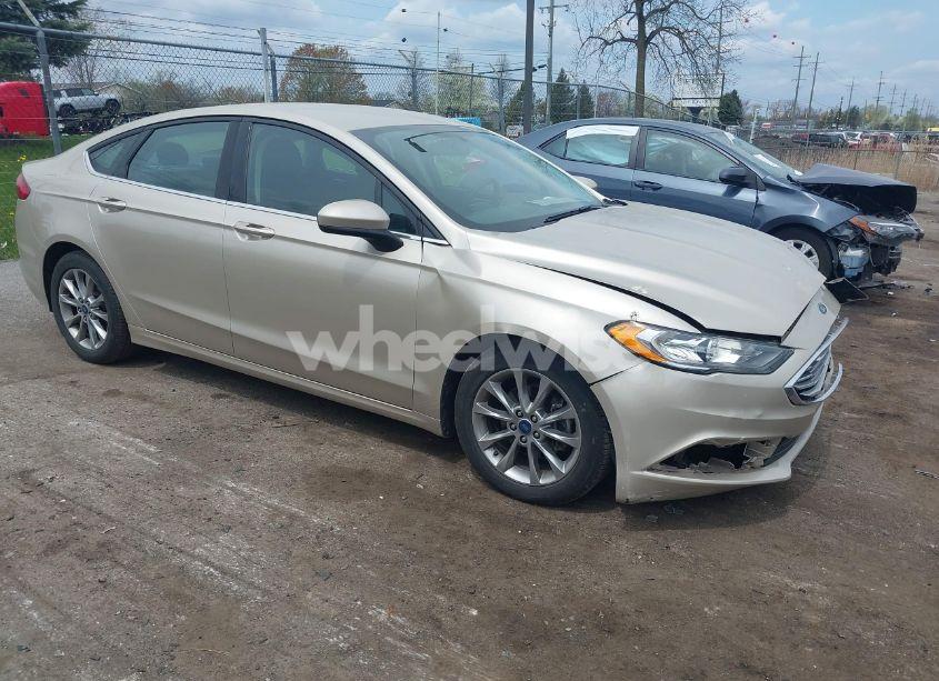 2017 Ford Fusion SE (VIN 3FA6P0H74HR395535) main photo
