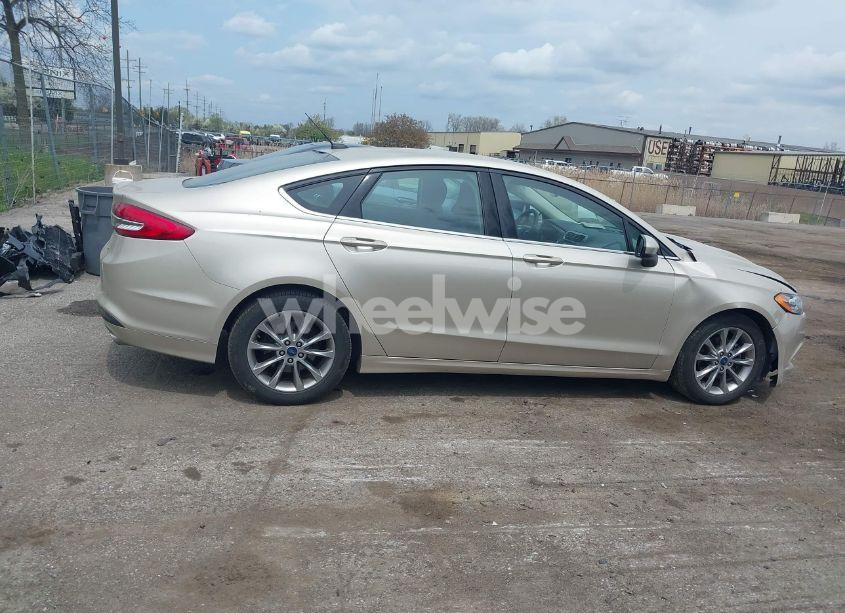 Photo 13 of 2017 Ford Fusion SE (VIN 3FA6P0H74HR395535)