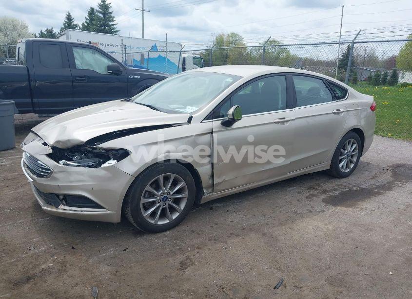 Photo 2 of 2017 Ford Fusion SE (VIN 3FA6P0H74HR395535)