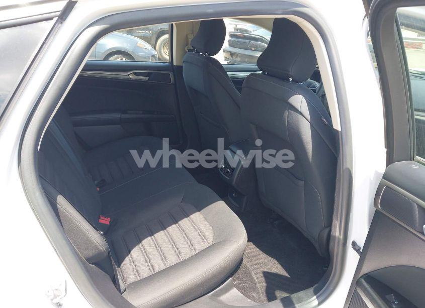 Photo 8 of 2017 Ford Fusion SE (VIN 3FA6P0H74HR398290)