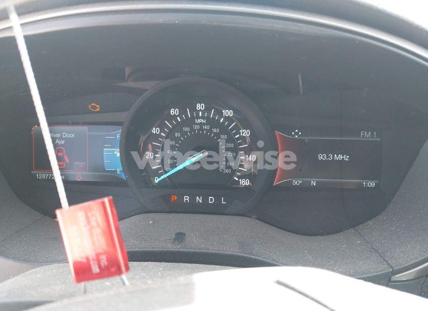 Photo 6 of 2018 Ford Fusion SE (VIN 3FA6P0H74JR145041)