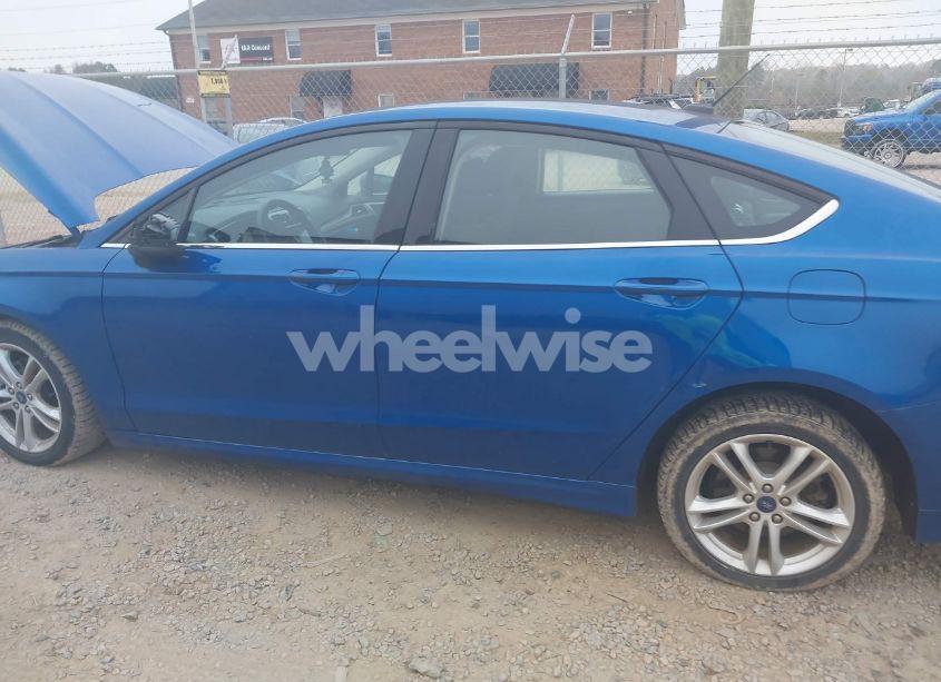 Photo 14 of 2018 Ford Fusion SE (VIN 3FA6P0H74JR190772)