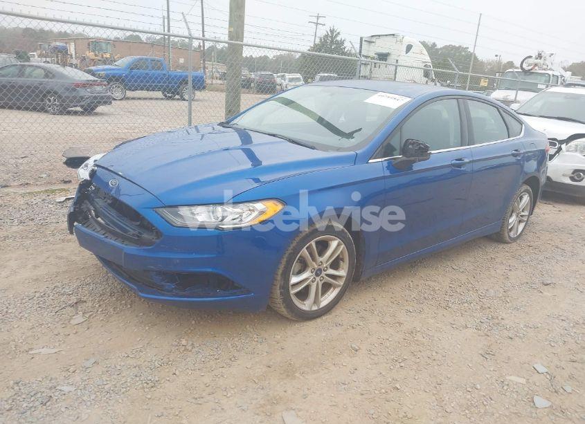 Photo 2 of 2018 Ford Fusion SE (VIN 3FA6P0H74JR190772)