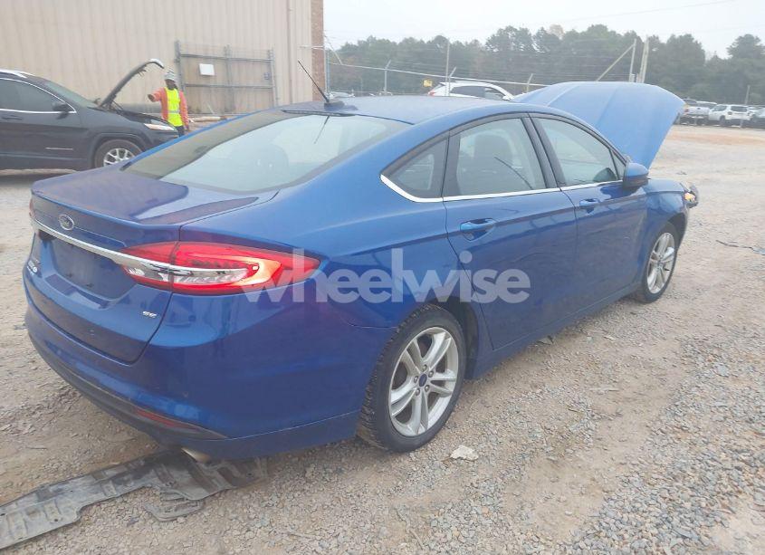 Photo 4 of 2018 Ford Fusion SE (VIN 3FA6P0H74JR190772)