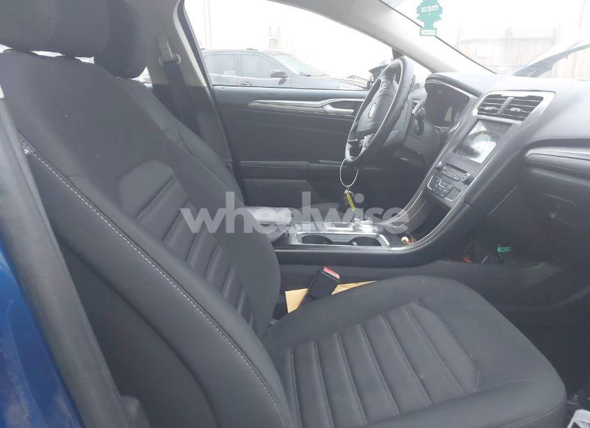 Photo 5 of 2018 Ford Fusion SE (VIN 3FA6P0H74JR190772)