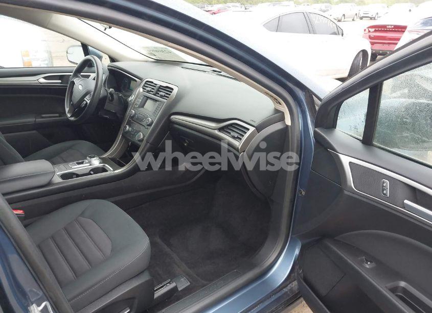 Photo 5 of 2018 Ford Fusion SE (VIN 3FA6P0H74JR226458)