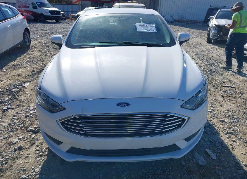 Photo 12 of 2018 Ford Fusion SE (VIN 3FA6P0H74JR277989)