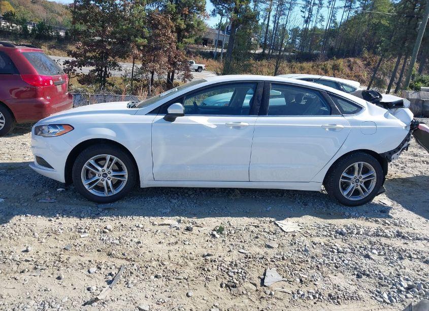Photo 14 of 2018 Ford Fusion SE (VIN 3FA6P0H74JR277989)