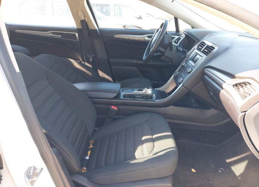 Photo 5 of 2018 Ford Fusion SE (VIN 3FA6P0H74JR277989)