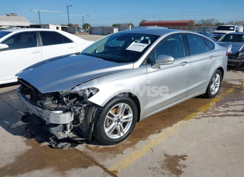 Photo 2 of 2018 Ford Fusion SE (VIN 3FA6P0H74JR279192)