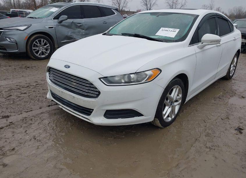 Photo 2 of 2013 Ford Fusion SE (VIN 3FA6P0H75DR114501)