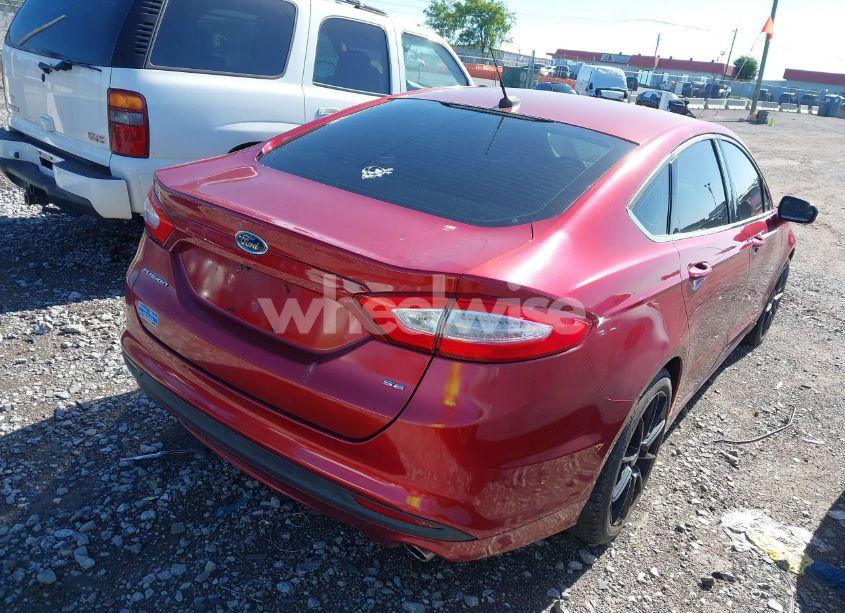 Photo 4 of 2013 Ford Fusion SE (VIN 3FA6P0H75DR130360)