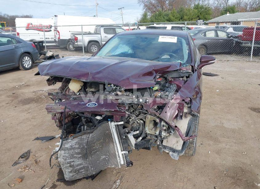 Photo 2 of 2013 Ford Fusion SE (VIN 3FA6P0H75DR139981)