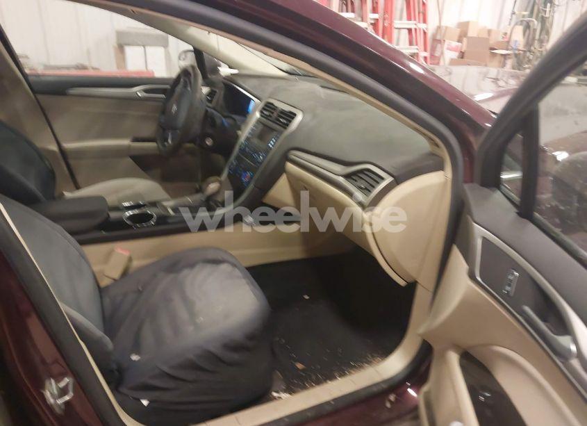 Photo 5 of 2013 Ford Fusion SE (VIN 3FA6P0H75DR207826)