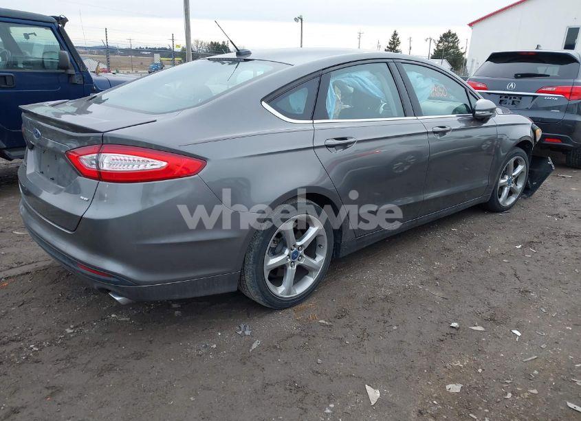 Photo 4 of 2013 Ford Fusion SE (VIN 3FA6P0H75DR240244)