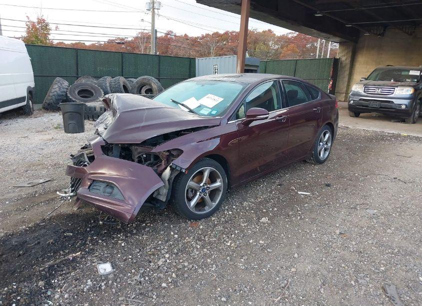 Photo 2 of 2013 Ford Fusion SE (VIN 3FA6P0H75DR251907)