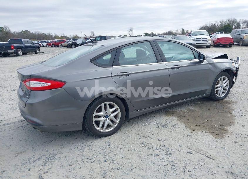 Photo 4 of 2013 Ford Fusion SE (VIN 3FA6P0H75DR255262)