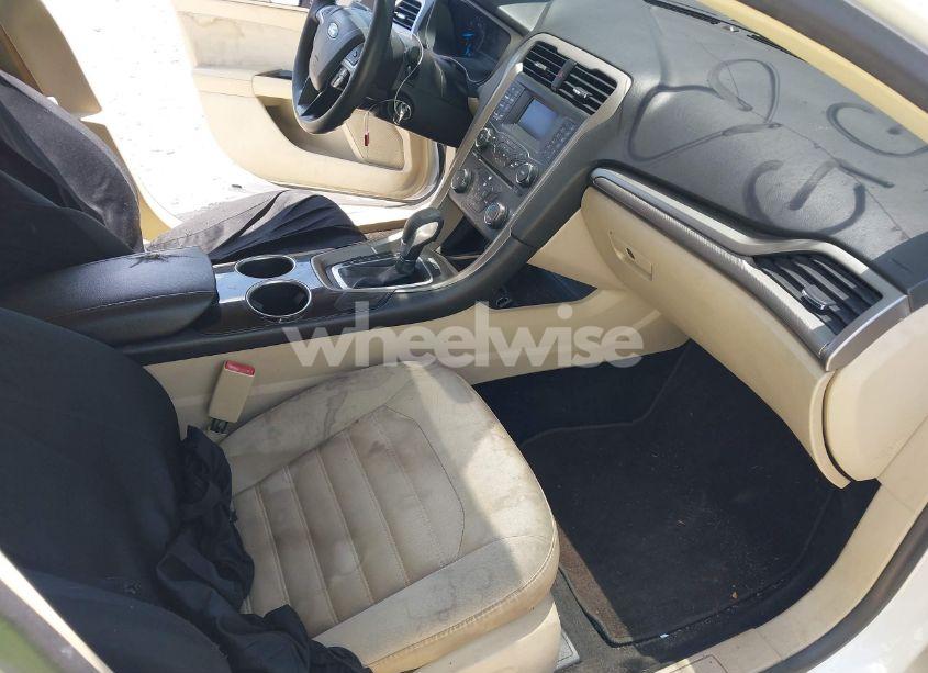 Photo 5 of 2013 Ford Fusion SE (VIN 3FA6P0H75DR274426)