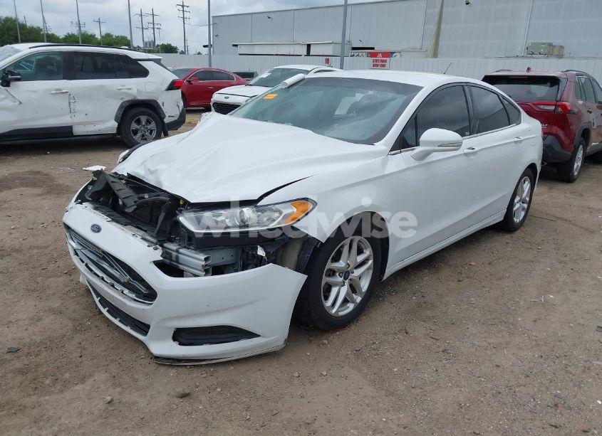 Photo 2 of 2013 Ford Fusion SE (VIN 3FA6P0H75DR282607)