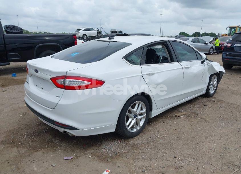 Photo 4 of 2013 Ford Fusion SE (VIN 3FA6P0H75DR282607)