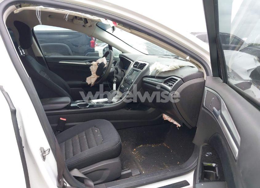 Photo 5 of 2013 Ford Fusion SE (VIN 3FA6P0H75DR282607)