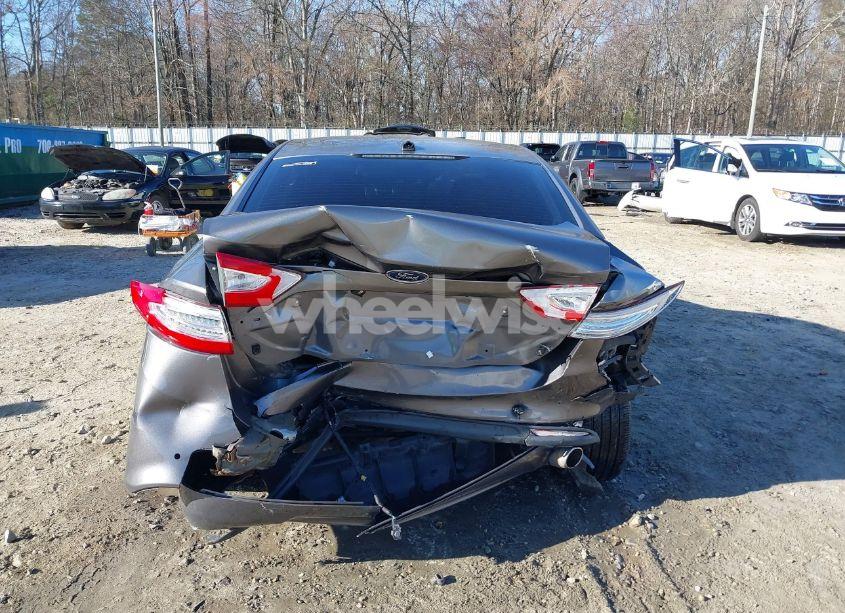 Photo 16 of 2013 Ford Fusion SE (VIN 3FA6P0H75DR346905)