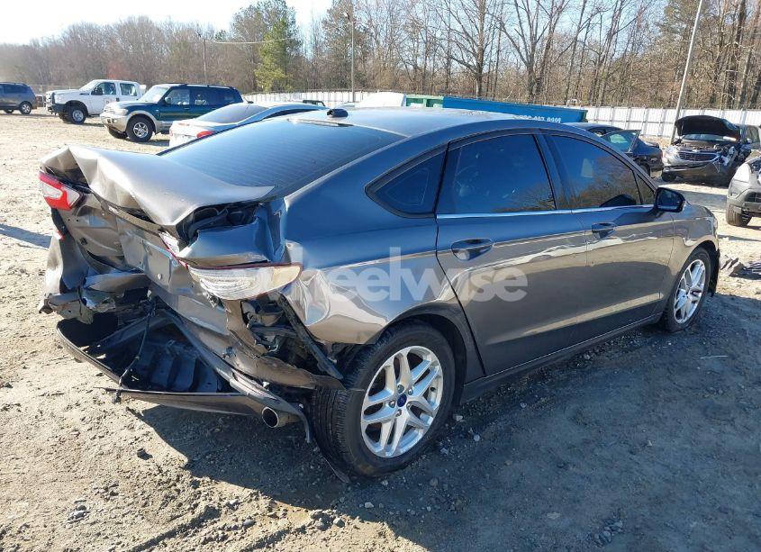 Photo 4 of 2013 Ford Fusion SE (VIN 3FA6P0H75DR346905)