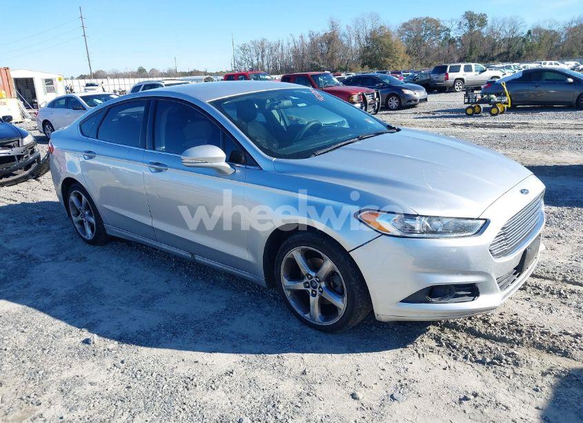 2013 Ford Fusion SE (VIN 3FA6P0H75DR367477) main photo