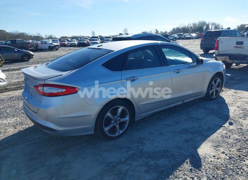 Photo 4 of 2013 Ford Fusion SE (VIN 3FA6P0H75DR367477)