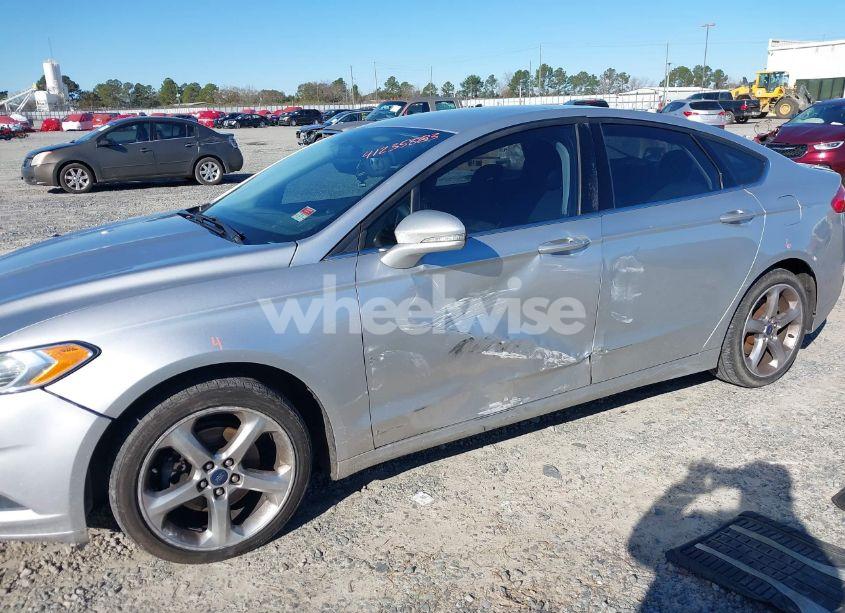 Photo 6 of 2013 Ford Fusion SE (VIN 3FA6P0H75DR367477)