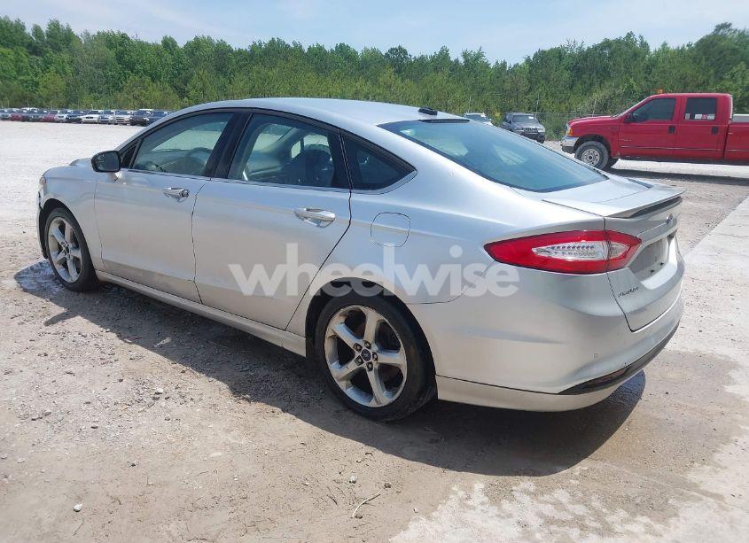 Photo 3 of 2013 Ford Fusion SE (VIN 3FA6P0H75DR369729)