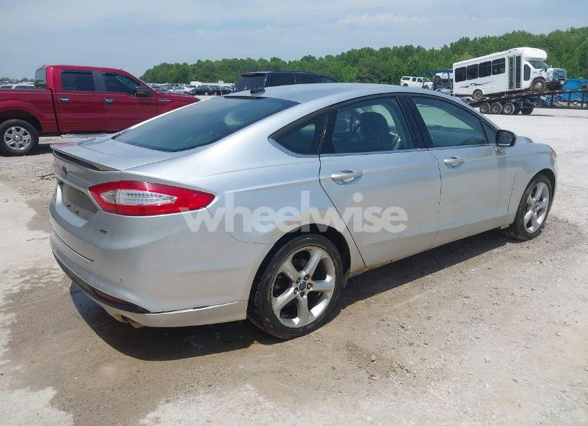 Photo 4 of 2013 Ford Fusion SE (VIN 3FA6P0H75DR369729)