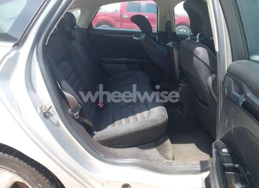 Photo 8 of 2013 Ford Fusion SE (VIN 3FA6P0H75DR369729)