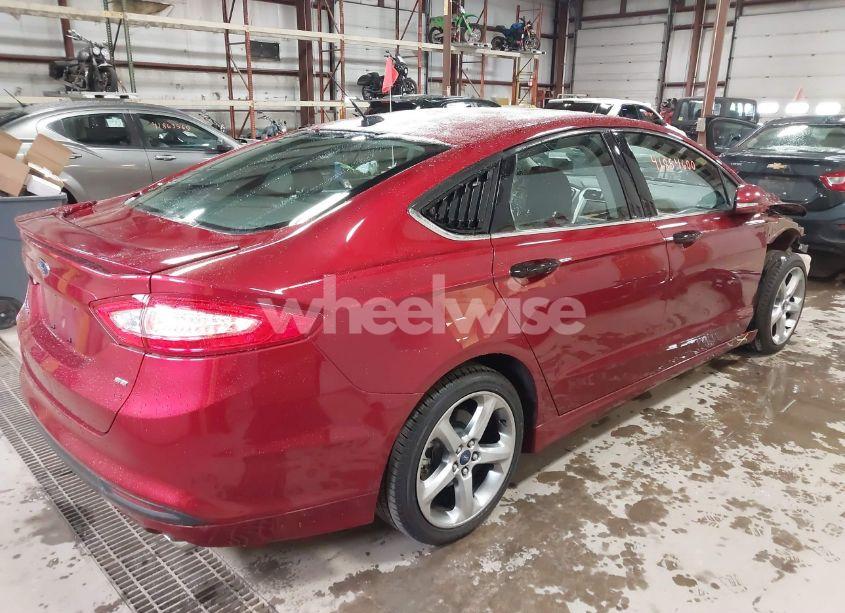 Photo 4 of 2014 Ford Fusion SE (VIN 3FA6P0H75ER109929)