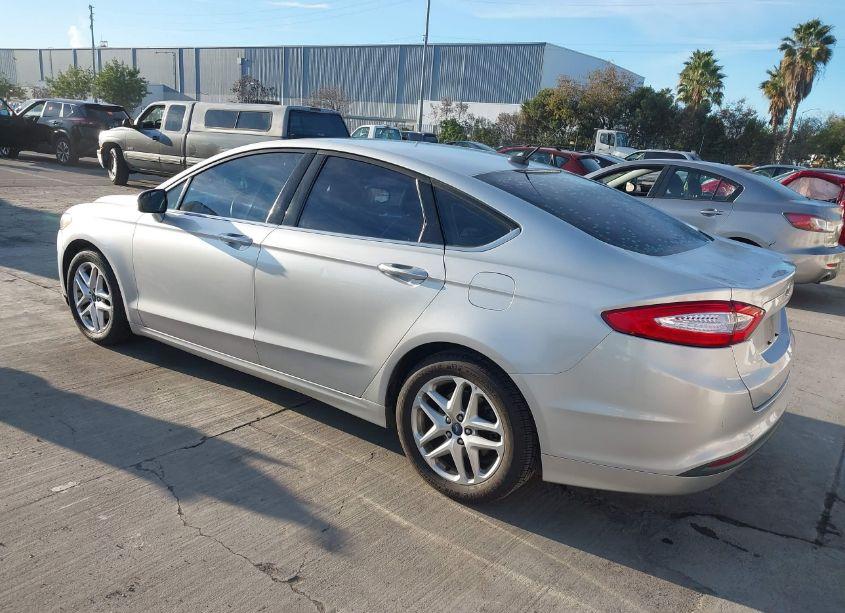 Photo 3 of 2014 Ford Fusion SE (VIN 3FA6P0H75ER137018)