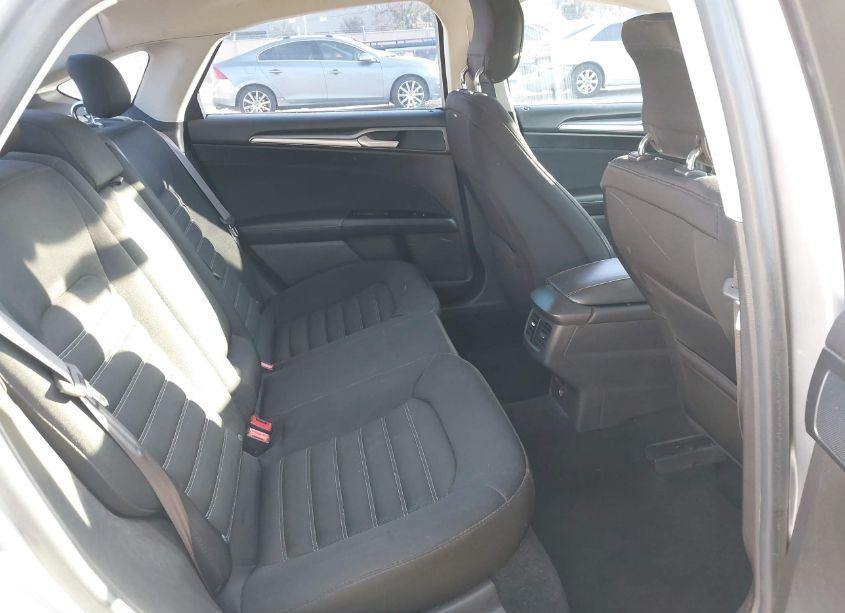 Photo 8 of 2014 Ford Fusion SE (VIN 3FA6P0H75ER137018)