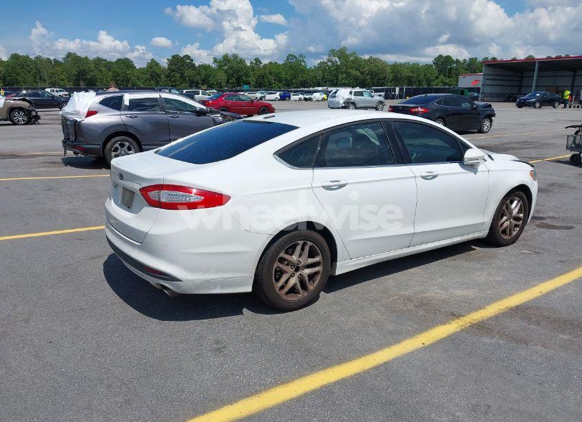 Photo 4 of 2014 Ford Fusion SE (VIN 3FA6P0H75ER272600)