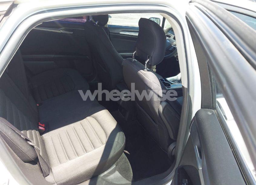 Photo 8 of 2014 Ford Fusion SE (VIN 3FA6P0H75ER272600)