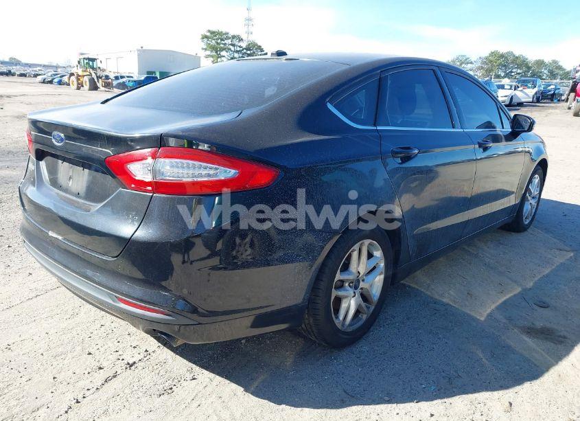 Photo 4 of 2014 Ford Fusion SE (VIN 3FA6P0H75ER318393)