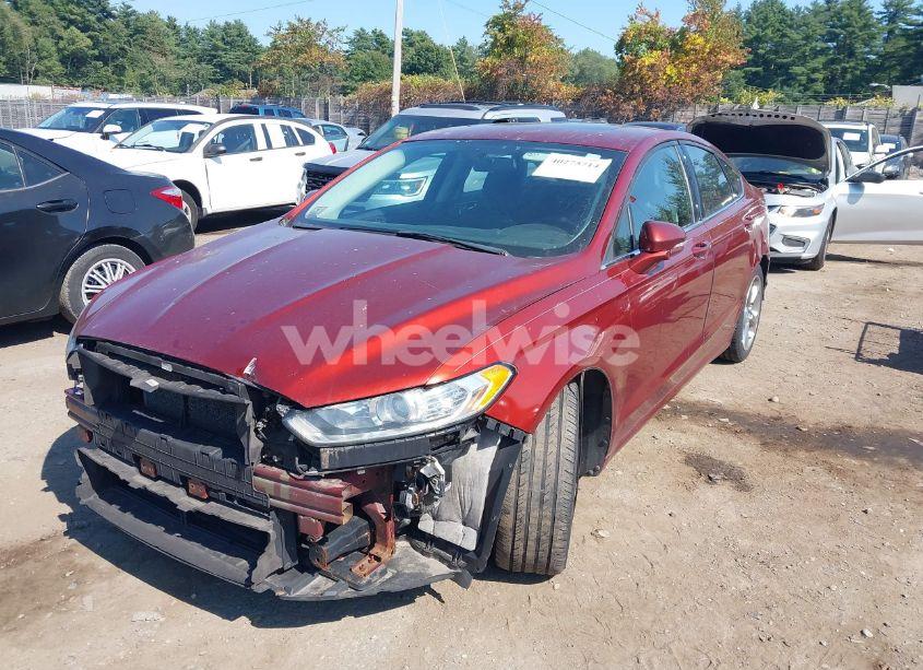 Photo 2 of 2014 Ford Fusion SE (VIN 3FA6P0H75ER334741)