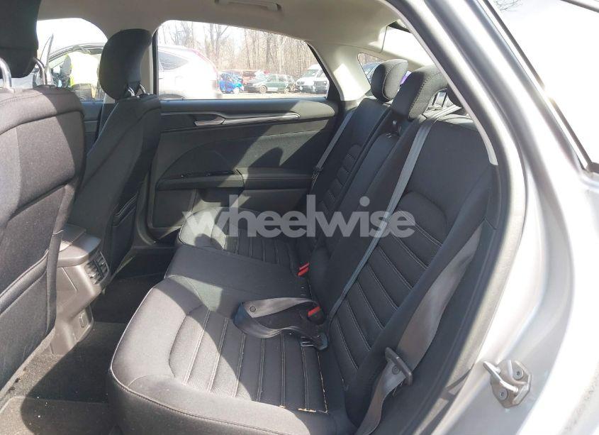 Photo 8 of 2015 Ford Fusion SE (VIN 3FA6P0H75FR101072)