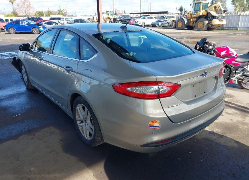 Photo 3 of 2015 Ford Fusion SE (VIN 3FA6P0H75FR105851)
