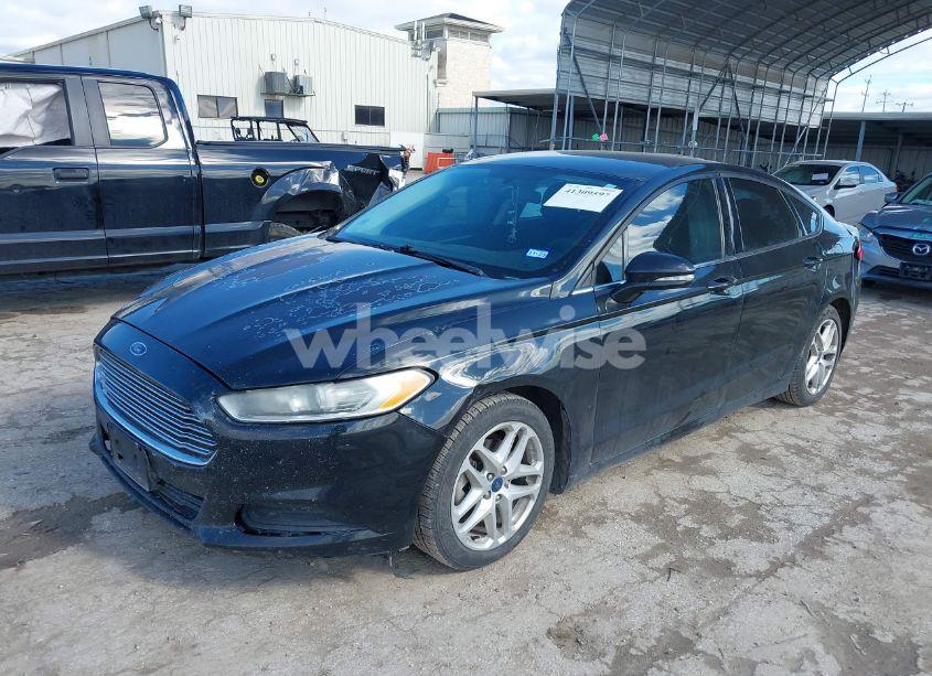 Photo 2 of 2015 Ford Fusion (VIN 3FA6P0H75FR118342)