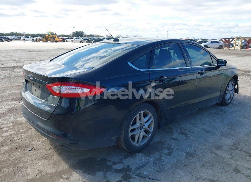 Photo 4 of 2015 Ford Fusion (VIN 3FA6P0H75FR118342)