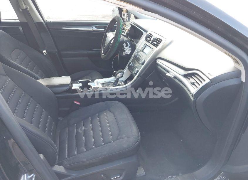 Photo 5 of 2015 Ford Fusion (VIN 3FA6P0H75FR118342)